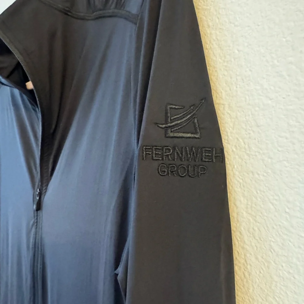 G/FORE Women's Black silk tech nylon ruched layer jacket - Picture 5 of 5